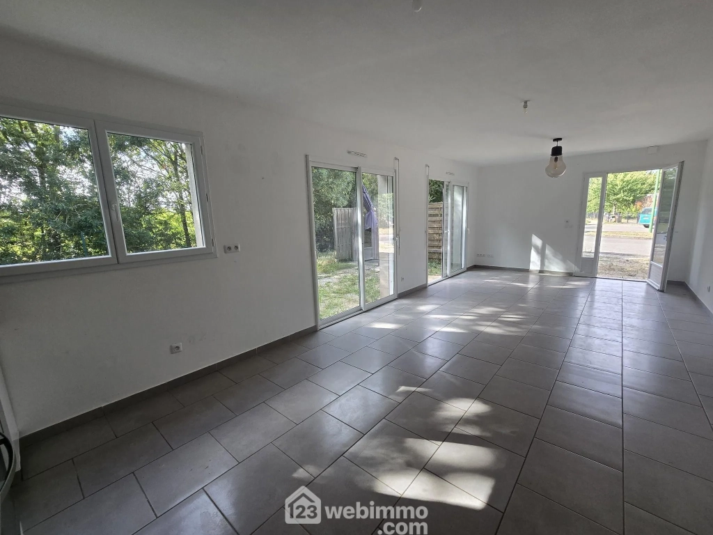 Belle maison de plain-pied avec jardin et garage à Saint-Vincent-sur-Jard