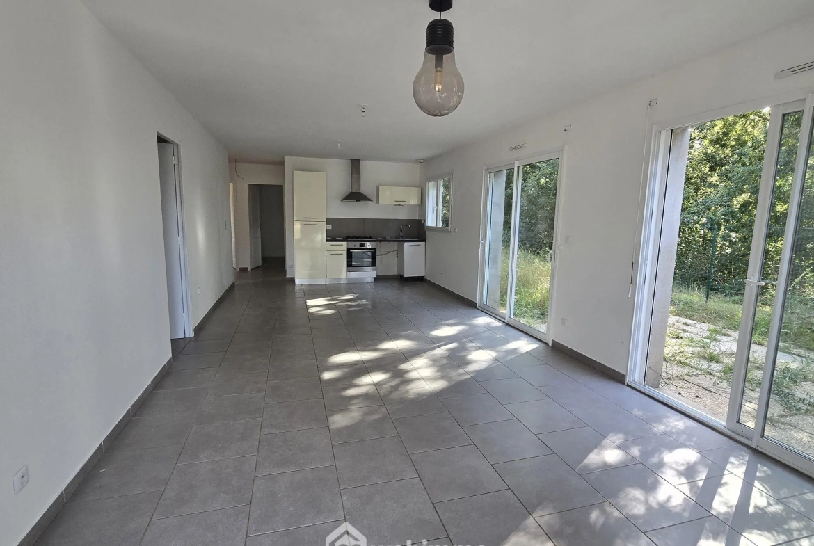 Belle maison de plain-pied avec jardin et garage à Saint-Vincent-sur-Jard 