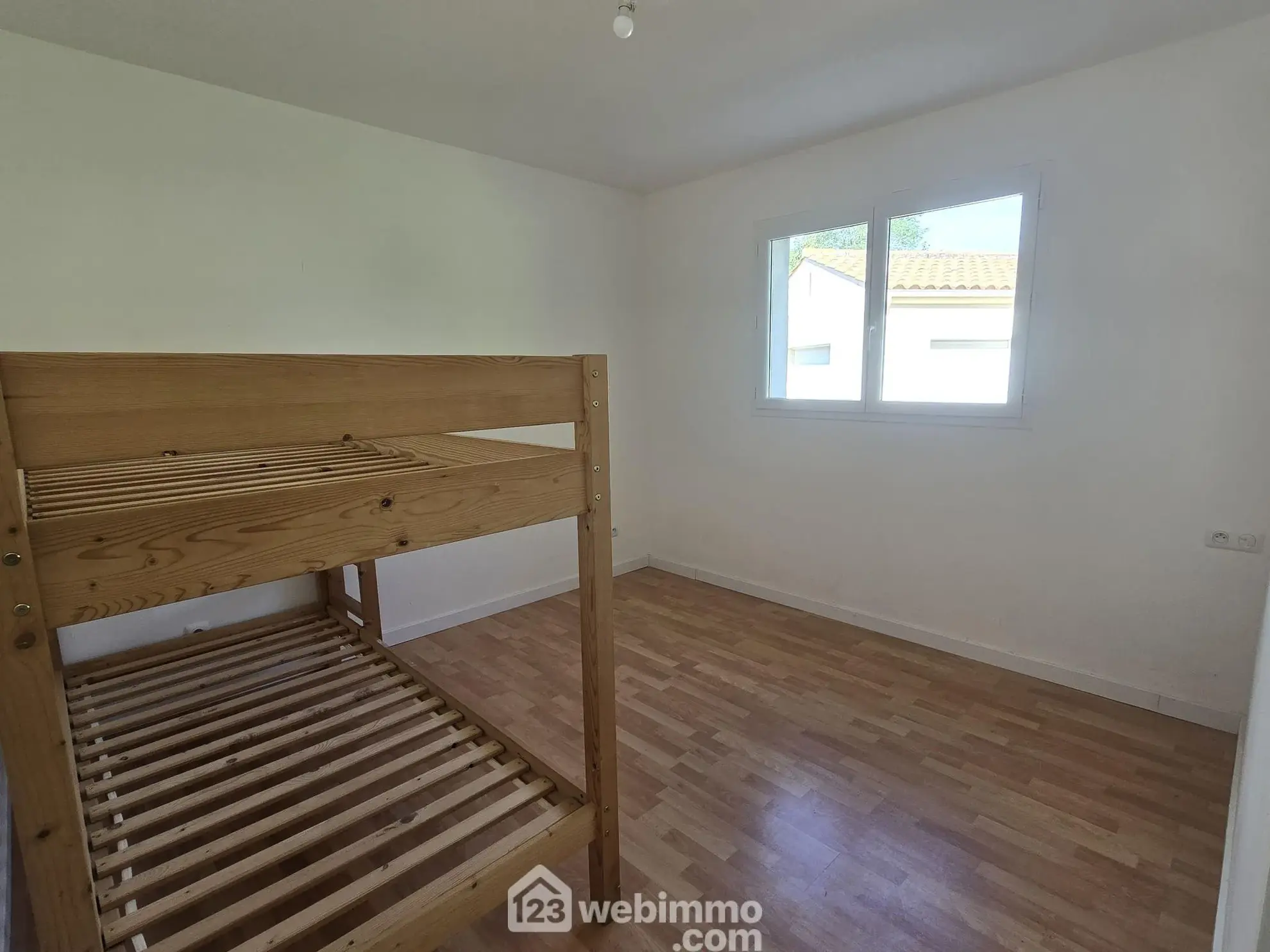 Belle maison de plain-pied avec jardin et garage à Saint-Vincent-sur-Jard 