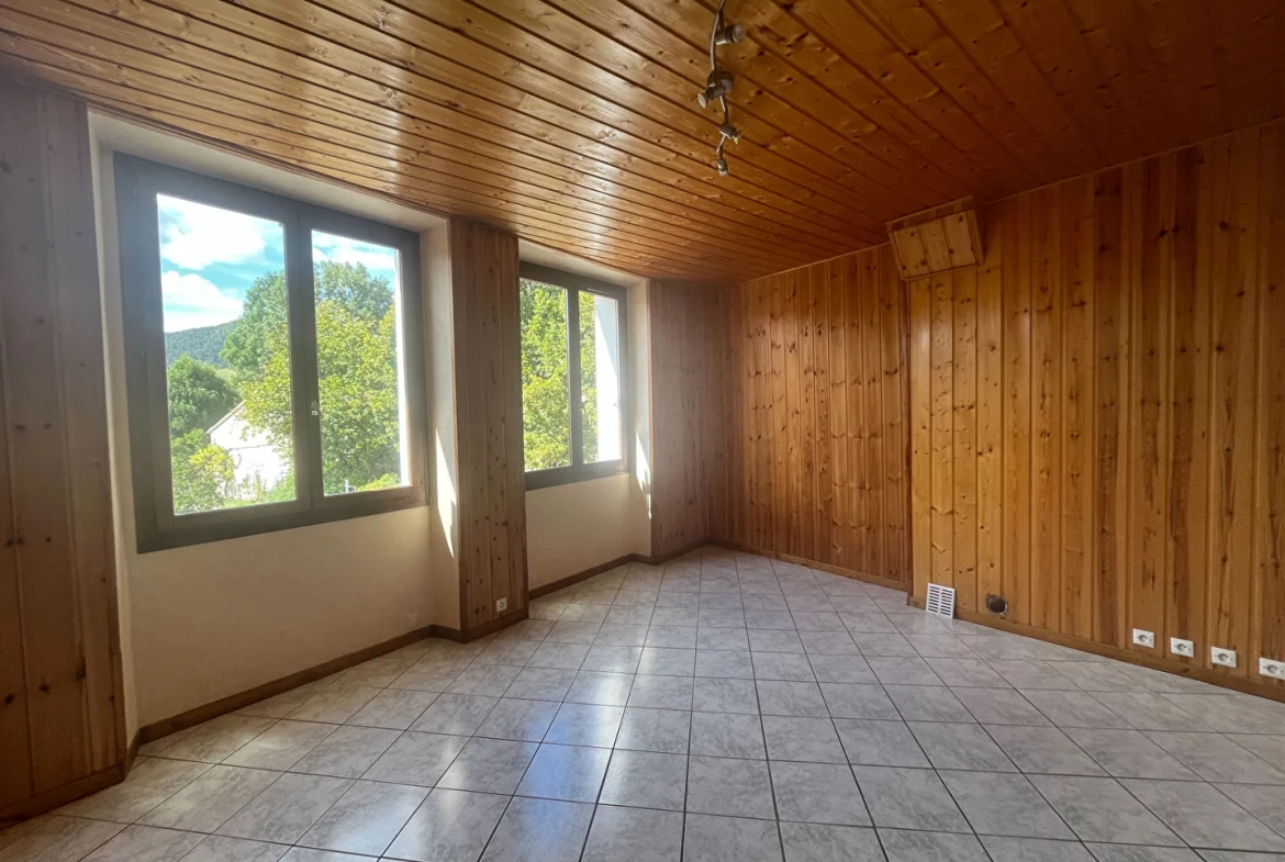 Maison de village à Ribeyret de 65 m² à vendre 