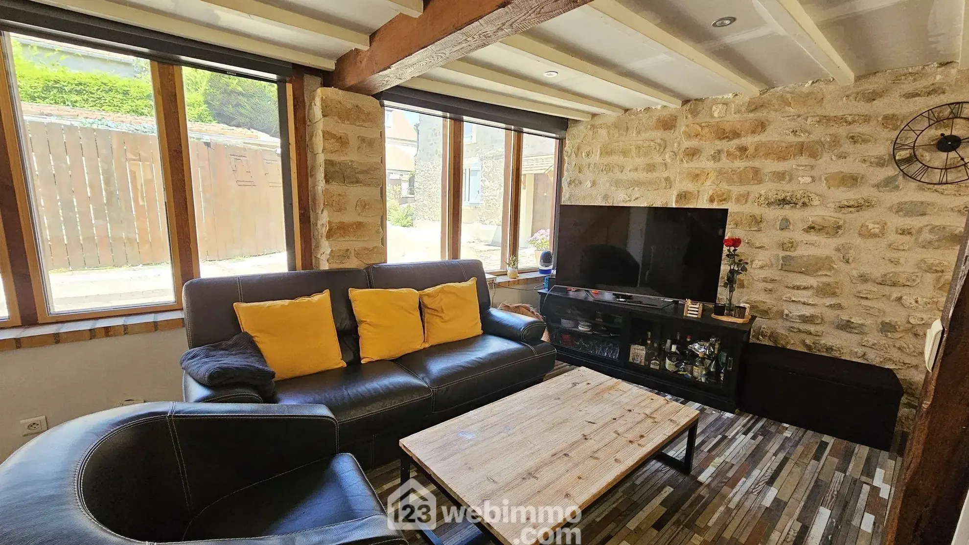 Maison en pierre de 55m² à Moigny-sur-Ecole, 2 chambres, confort moderne 