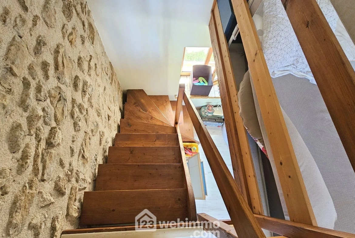 Maison en pierre de 55 m² à Moigny-sur-École avec jardin et confort moderne 