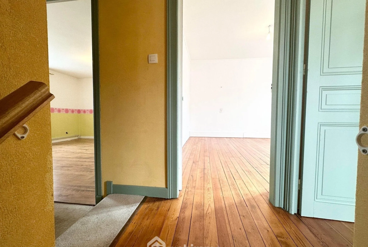 Maison spacieuse de 169 m² à vendre à Couvron-et-Aumencourt, plain-pied avec garage et terrain clos 