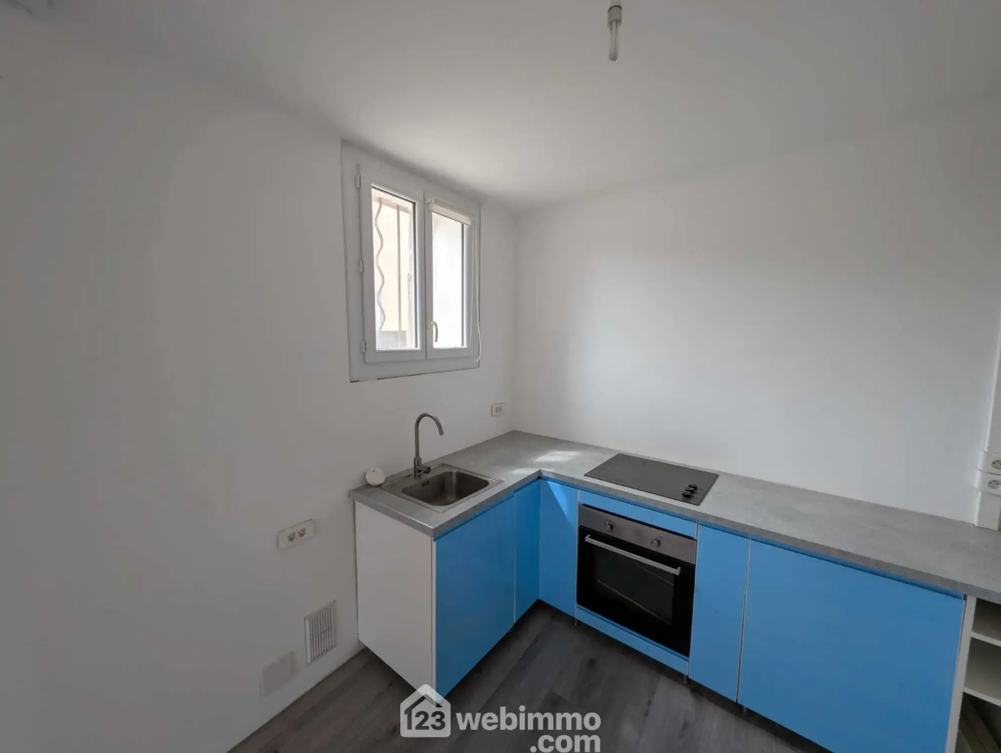 Bel appartement rénové de 64 m² à Cogolin, centre-ville, idéal investissement ou résidence secondaire 