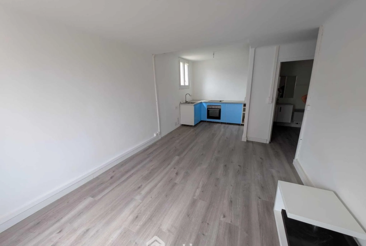 Appartement 52 m² à Cogolin au cœur du village, excellent potentiel locatif 