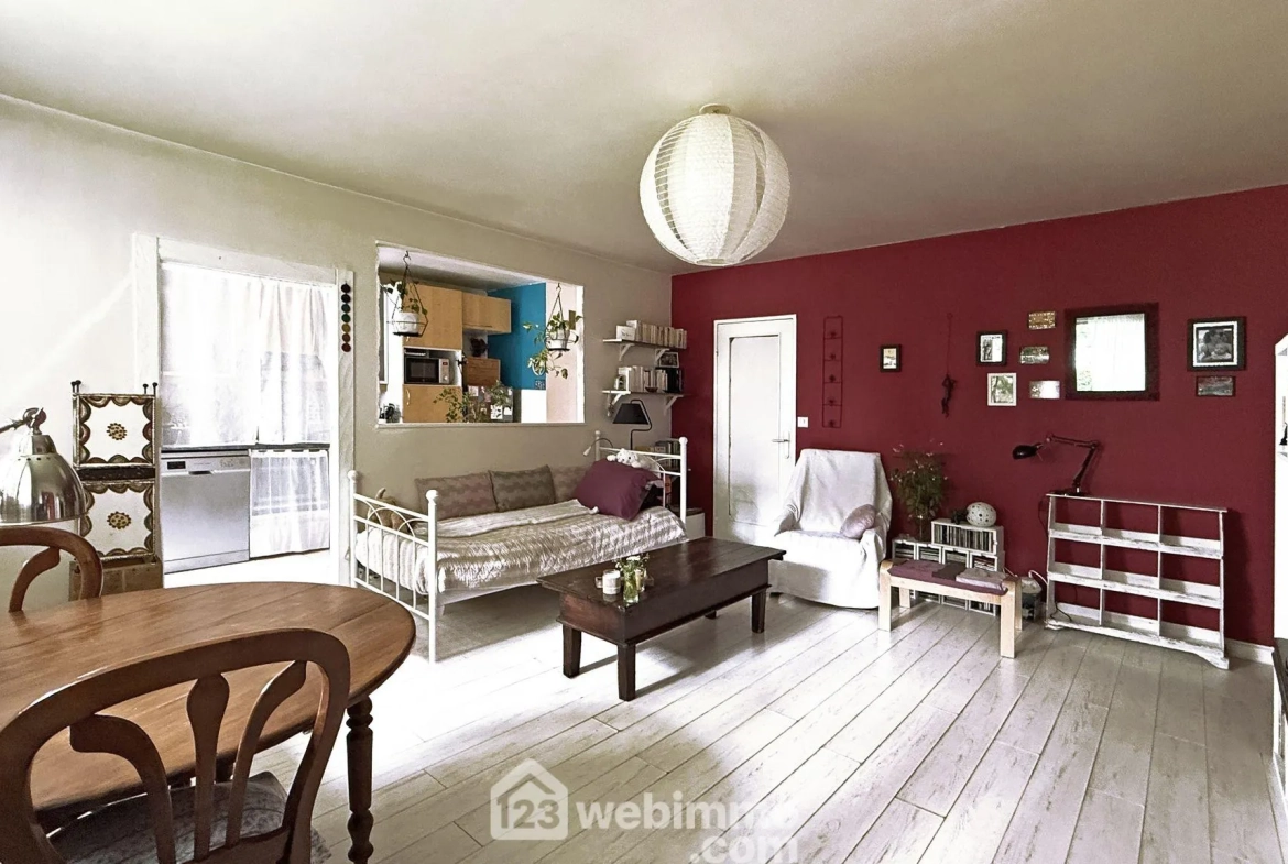 Bel appartement de 82m² à Sucy-en-Brie avec 3 chambres, calme et parking 