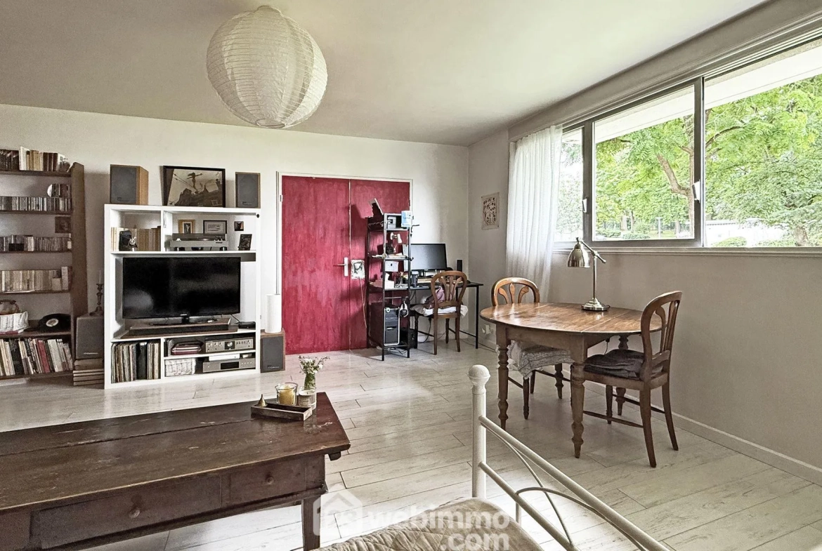 Bel appartement de 82m² à Sucy-en-Brie avec 3 chambres, calme et parking 
