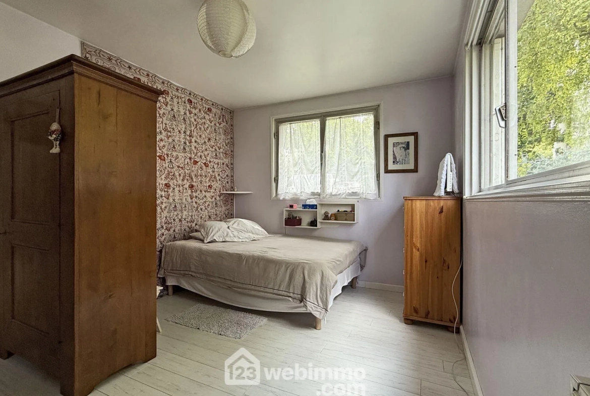 Bel appartement de 82m² à Sucy-en-Brie avec 3 chambres, calme et parking 
