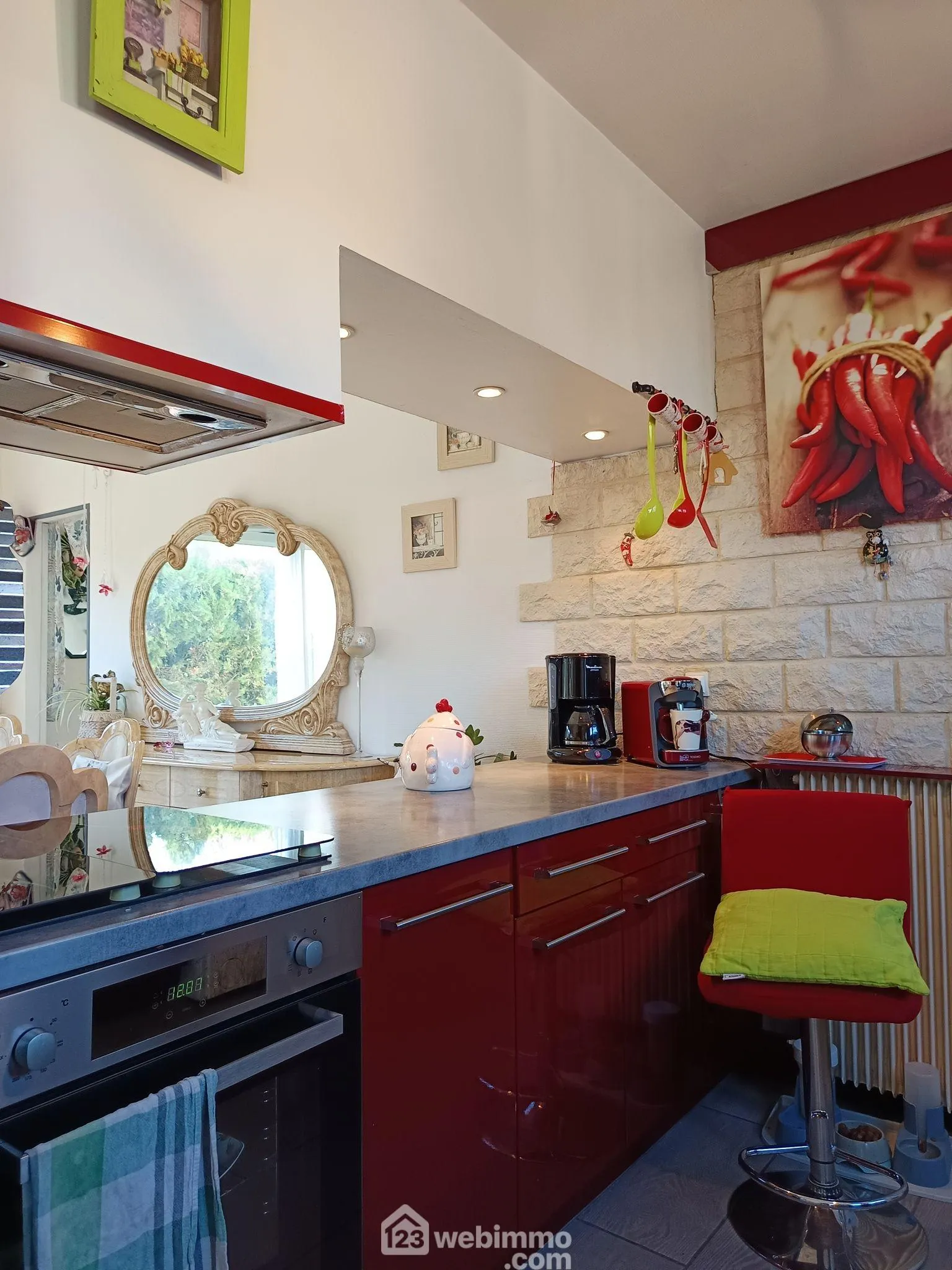 Charmante maison lumineuse avec grand potentiel à Sallespisse 