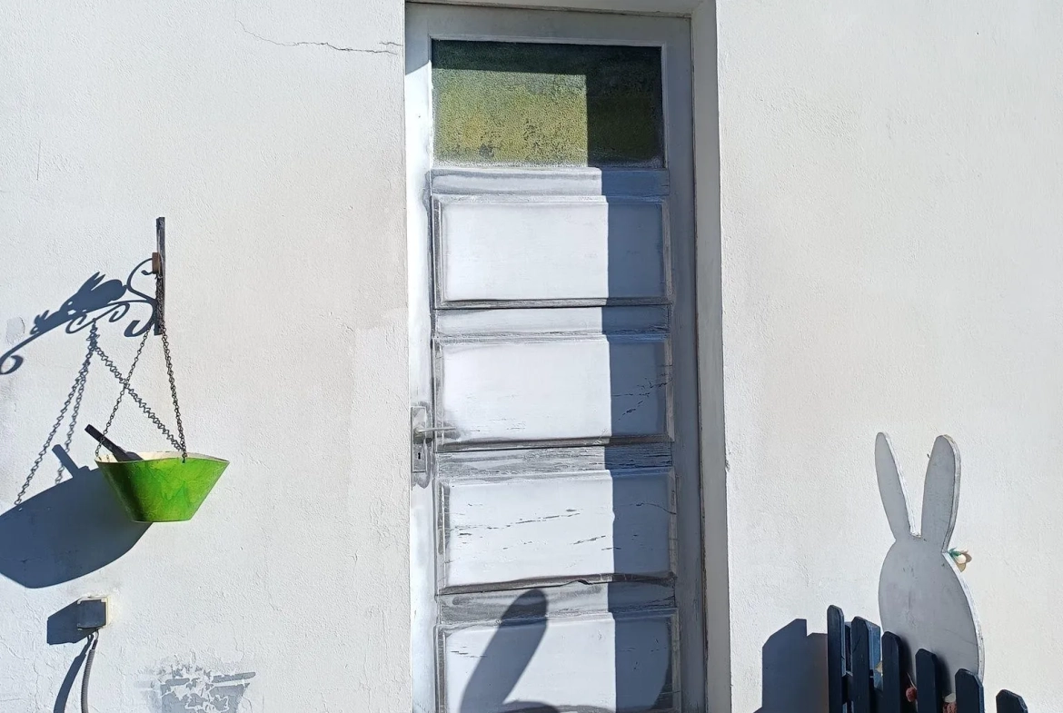 Charmante maison lumineuse avec grand potentiel à Sallespisse 