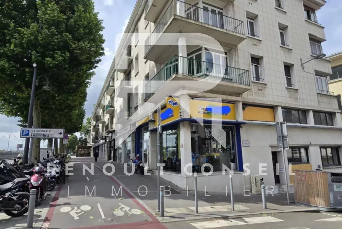 Local commercial à vendre à Rouen avec locataire en place – Rentabilité 8,50% 