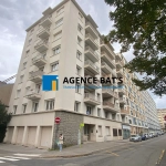 Appartement F4 lumineux à Saint-Étienne avec garage et ascenseur