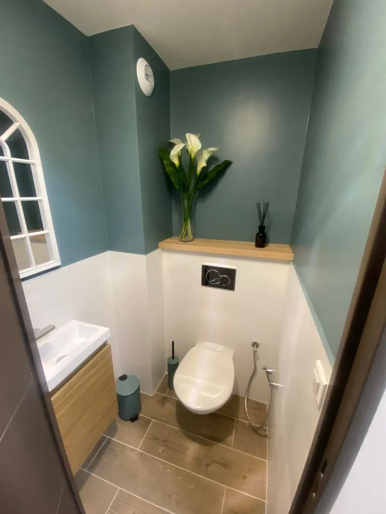 Appartement rénové de 3 pièces avec terrasse à Frejus - Proximité mer et port 