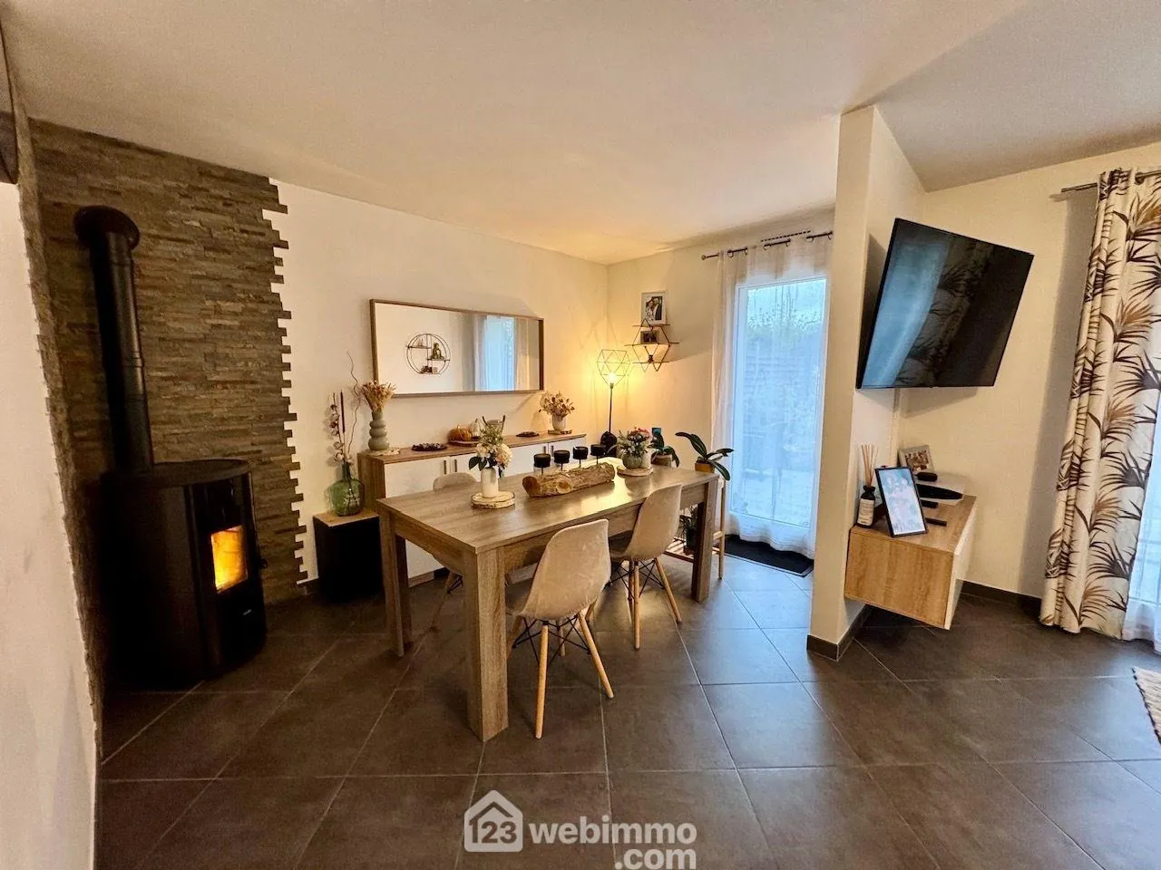 Maison familiale de 100m² à Bondoufle avec garage, proche commodités 