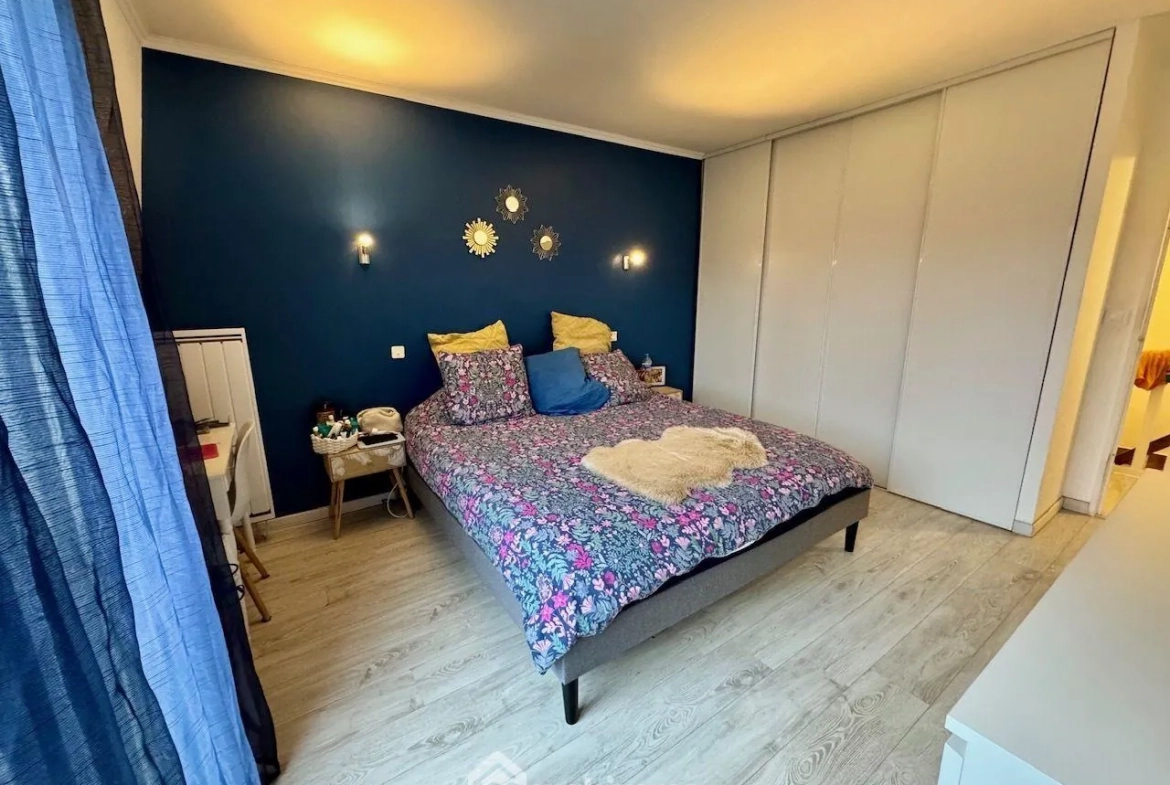 Maison familiale de 100m² à Bondoufle avec garage, proche commodités 