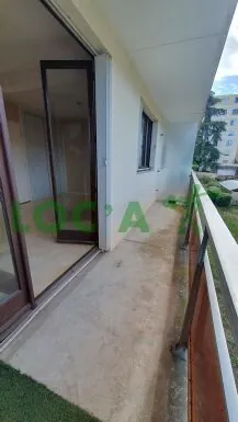 Appartement F1 à Dijon de 35 m² avec balcon, cave et parking proche Place Wilson 