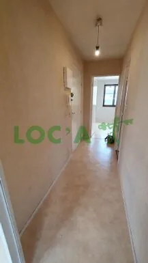Appartement F1 à Dijon de 35 m² avec balcon, cave et parking proche Place Wilson 