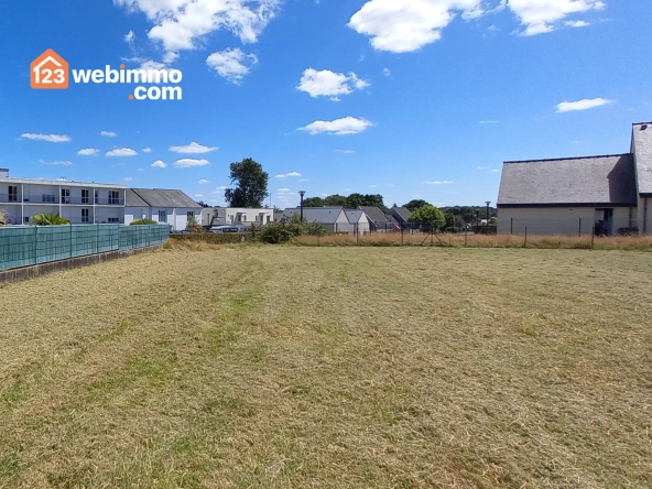 Terrain constructible de 699 m² à Plouaret – Opportunité rare