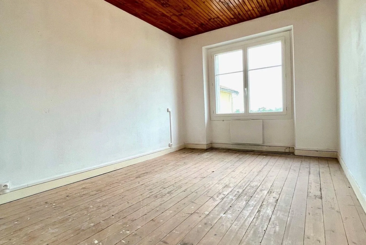 Maison à louer à Saint-Estèphe avec jardin, à transformer en achat après 24 mois 