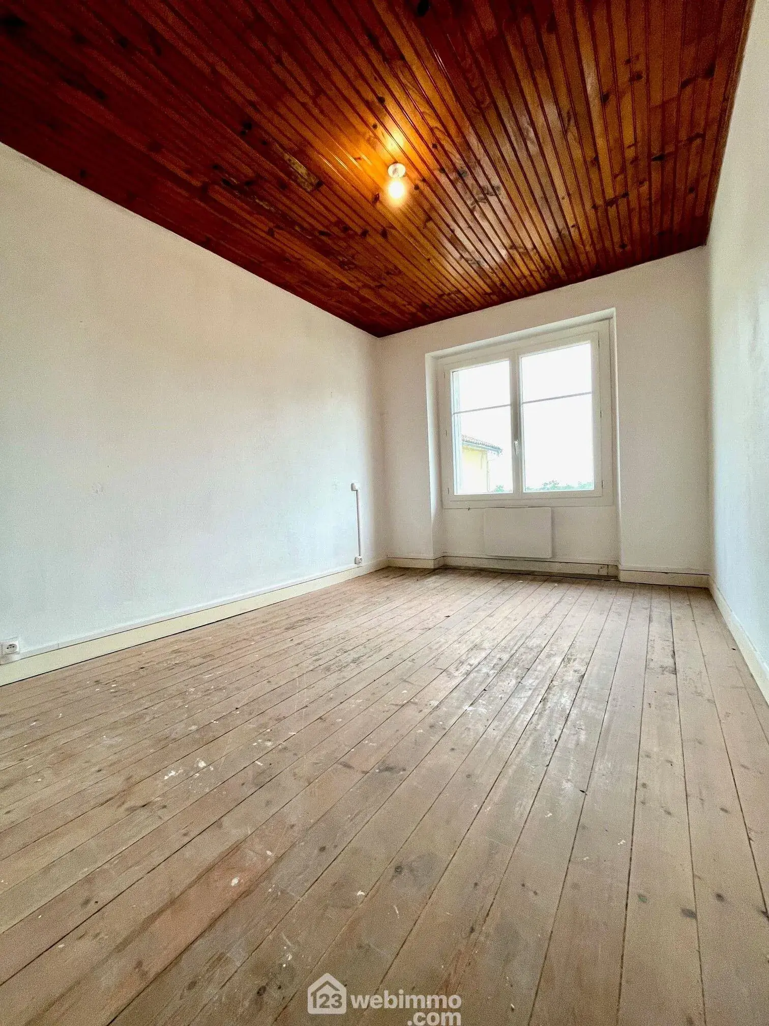 Maison à louer à Saint-Estèphe avec jardin, à transformer en achat après 24 mois 