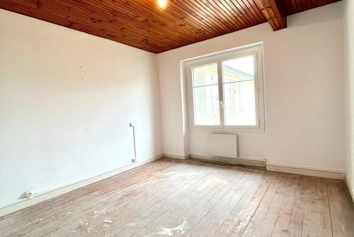 Maison à louer à Saint-Estèphe avec jardin, à transformer en achat après 24 mois 