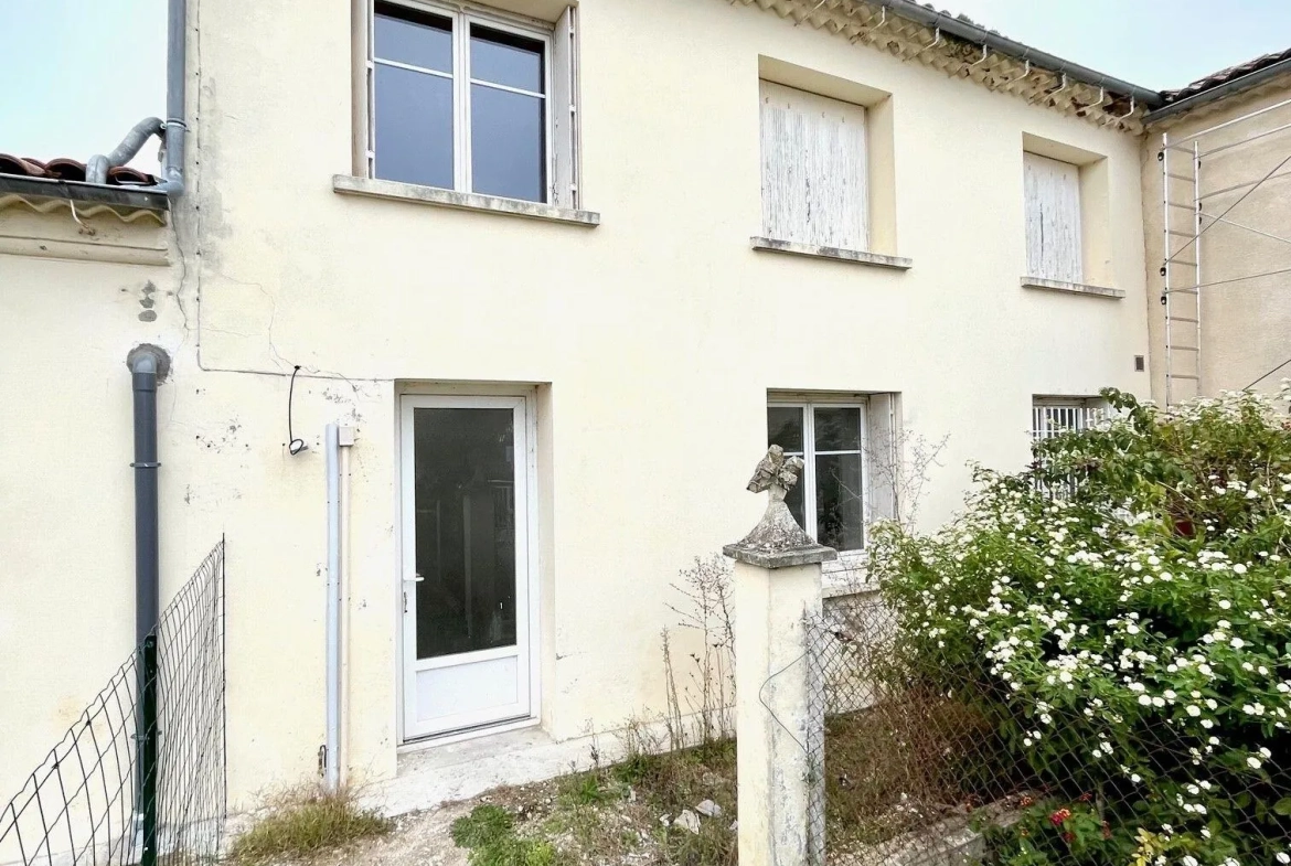 Maison à louer à Saint-Estèphe avec jardin, à transformer en achat après 24 mois 