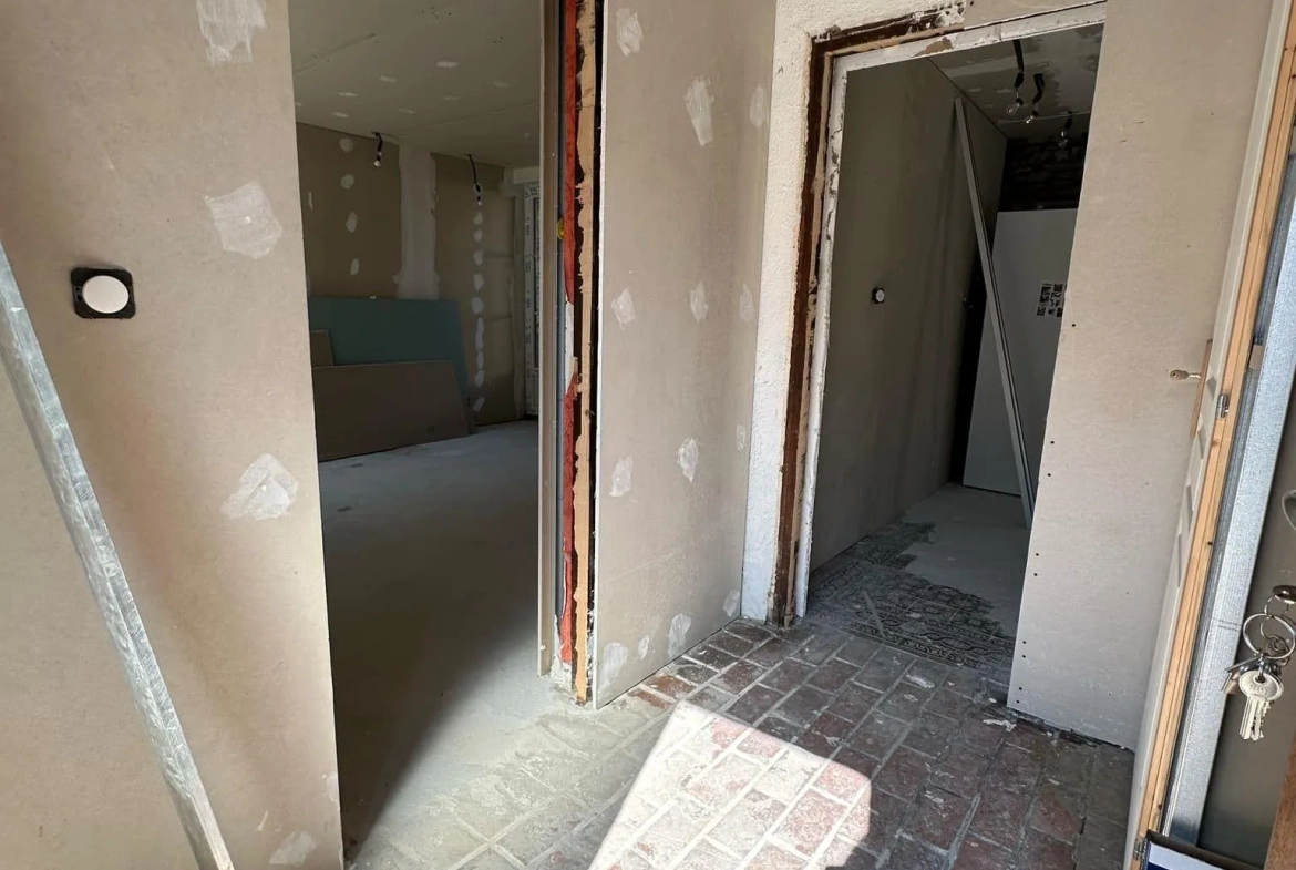 Maison rénovée de 77 m² avec dépendance à Montaigu (02820) à vendre 