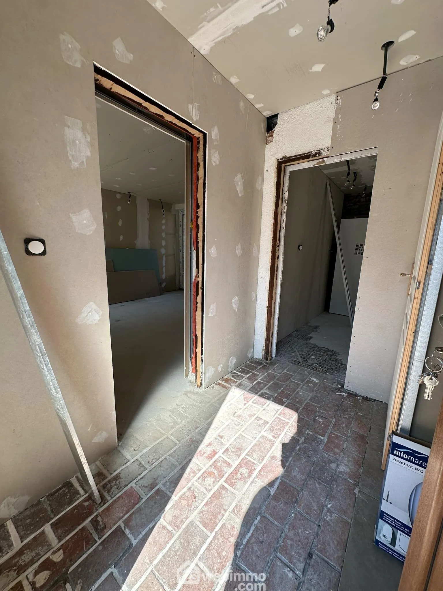 Maison rénovée de 77 m² avec dépendance à Montaigu (02820) à vendre 