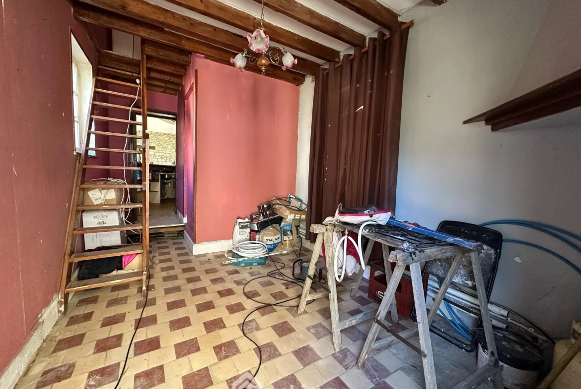 Maison rénovée de 77 m² avec dépendance à Montaigu (02820) à vendre 