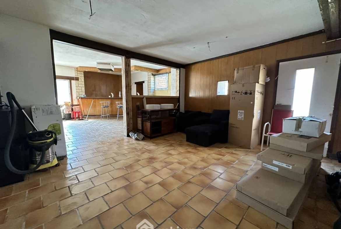 Maison rénovée de 77 m² avec dépendance à Montaigu (02820) à vendre 