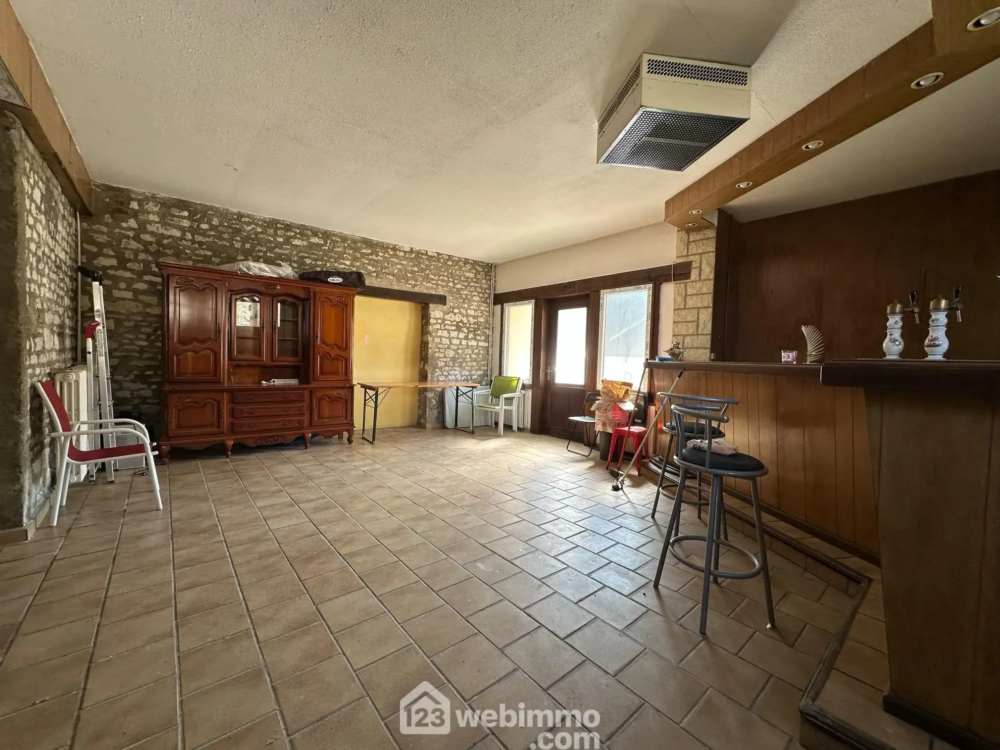 Maison rénovée de 77 m² avec dépendance à Montaigu (02820) à vendre 