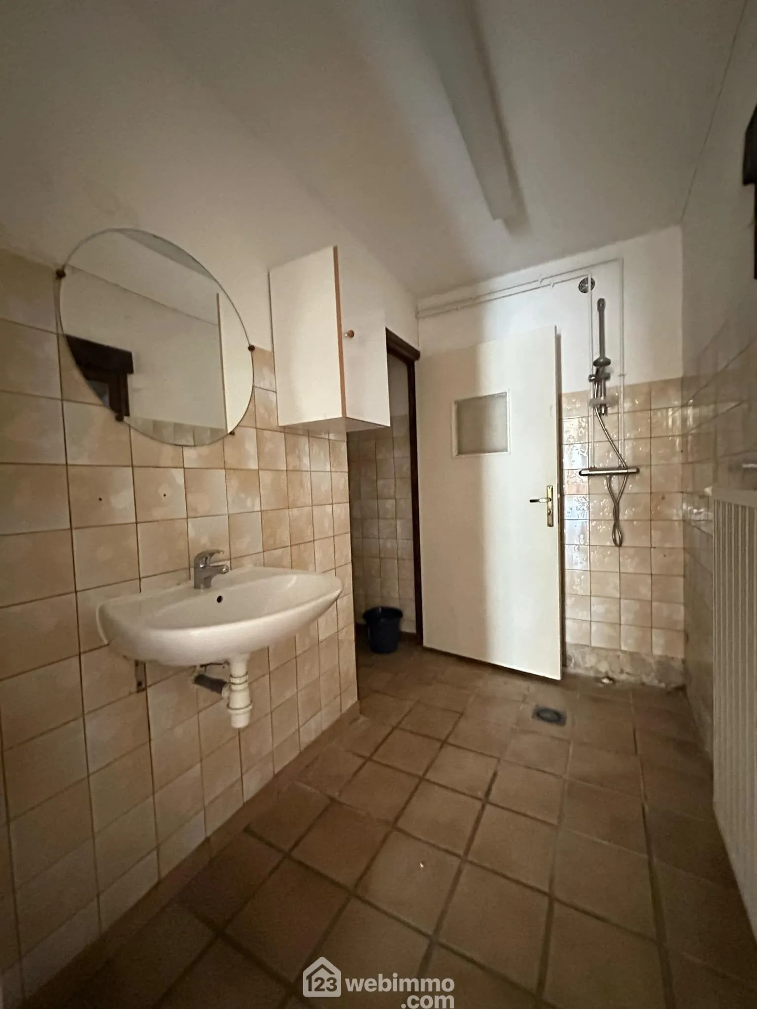 Maison rénovée de 77 m² avec dépendance à Montaigu (02820) à vendre 