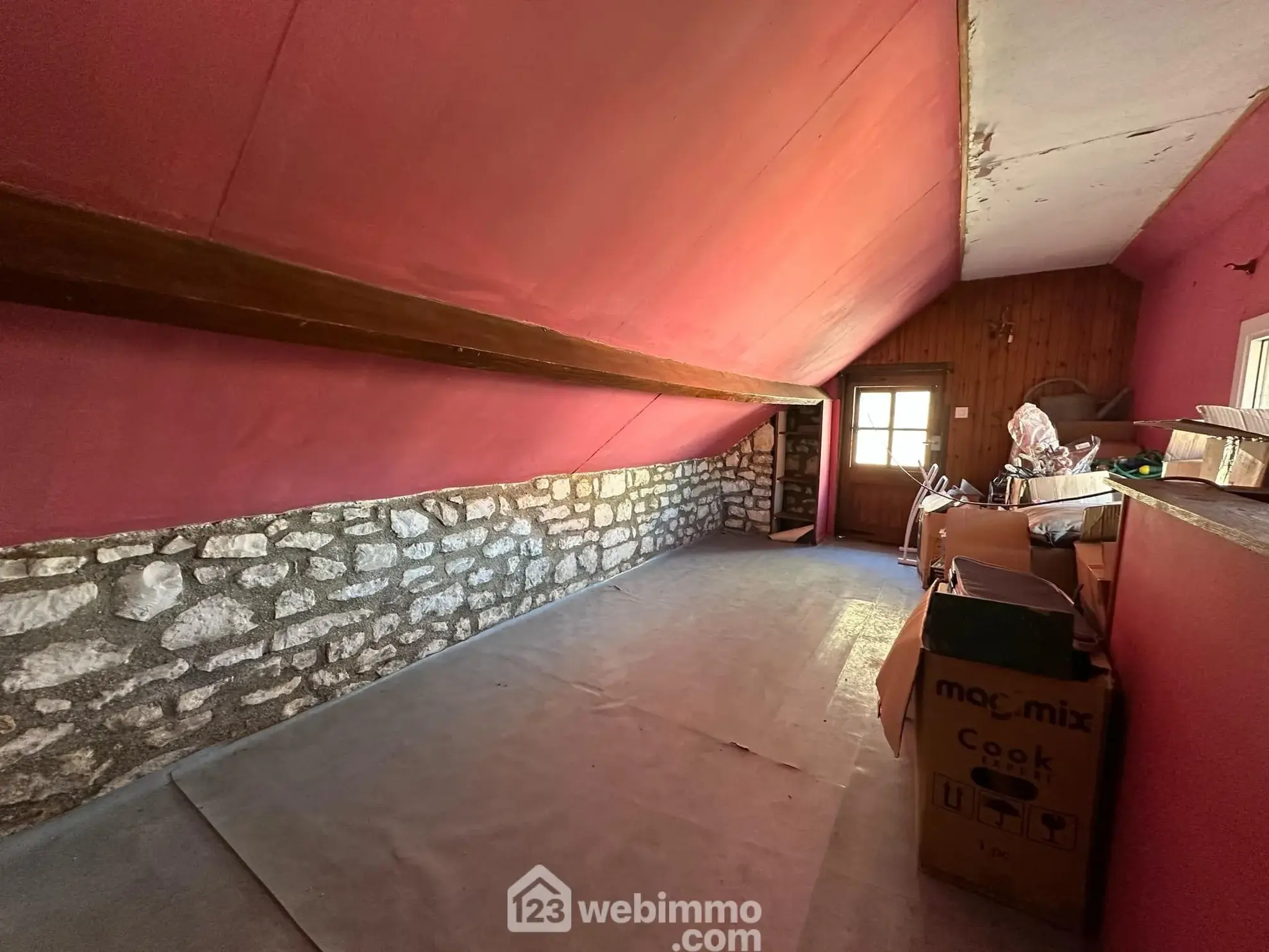 Maison rénovée de 77 m² avec dépendance à Montaigu (02820) à vendre 