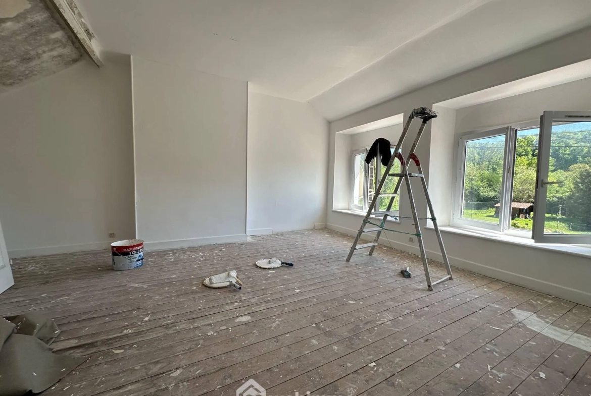 Ensemble immobilier avec maison et granges à Chéret - Potentiel exceptionnel 