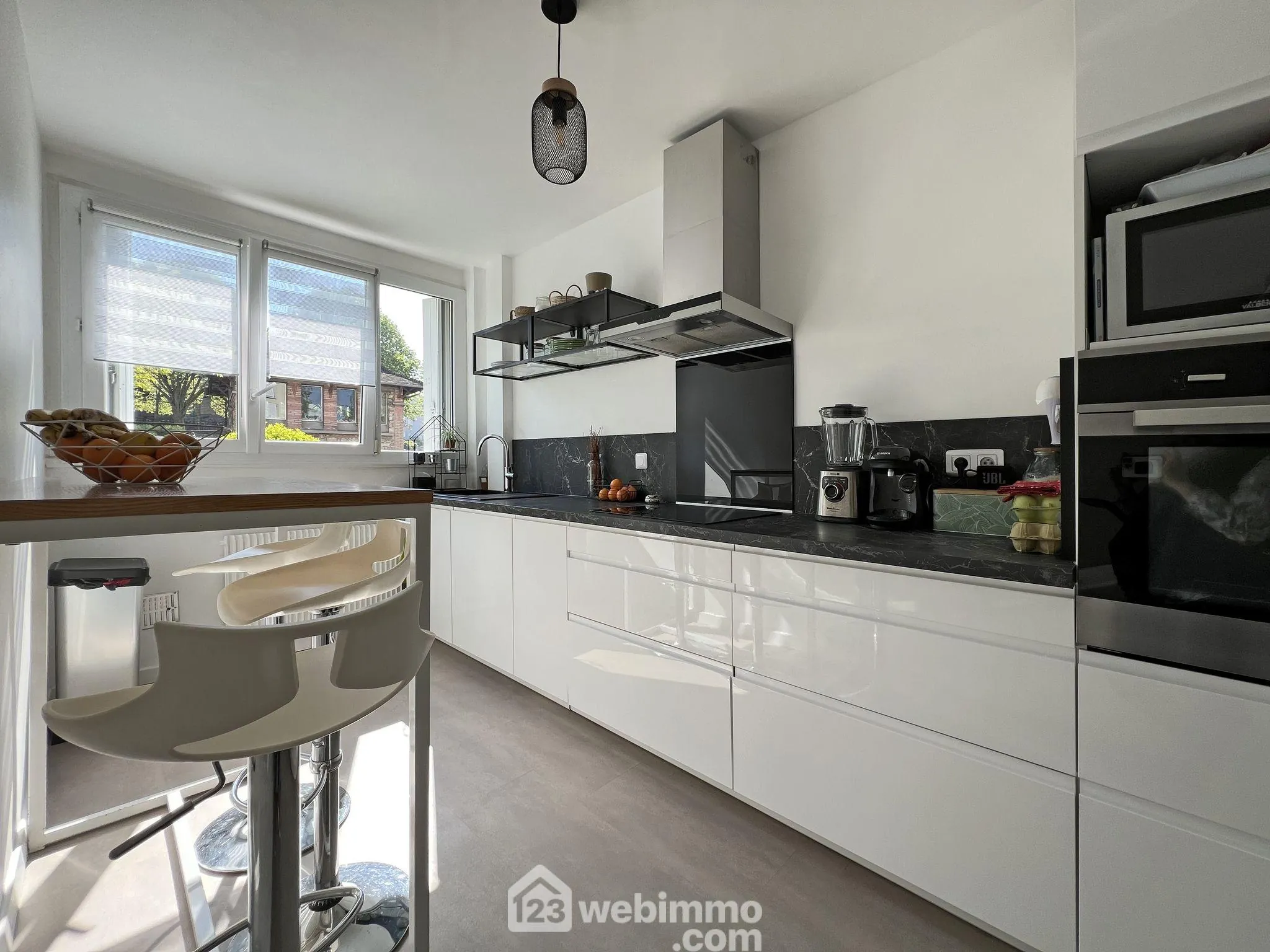 Agréable appartement traversant de 3 pièces avec parking à Boissy-Saint-Léger 