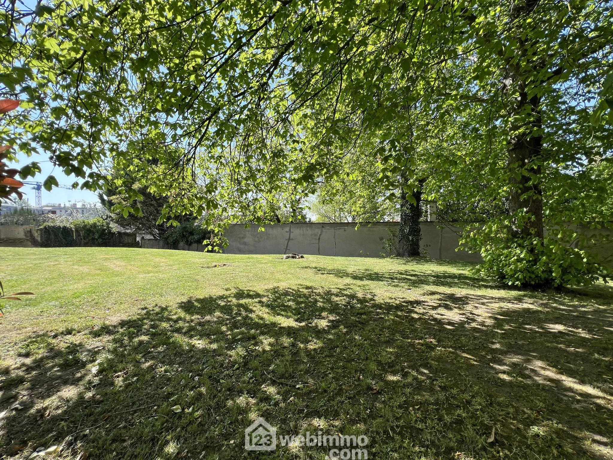 Agréable appartement traversant de 3 pièces avec parking à Boissy-Saint-Léger 
