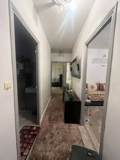 Maison en duplex de 125 m² à vendre à Remoulins – 8 pièces et location en cours 