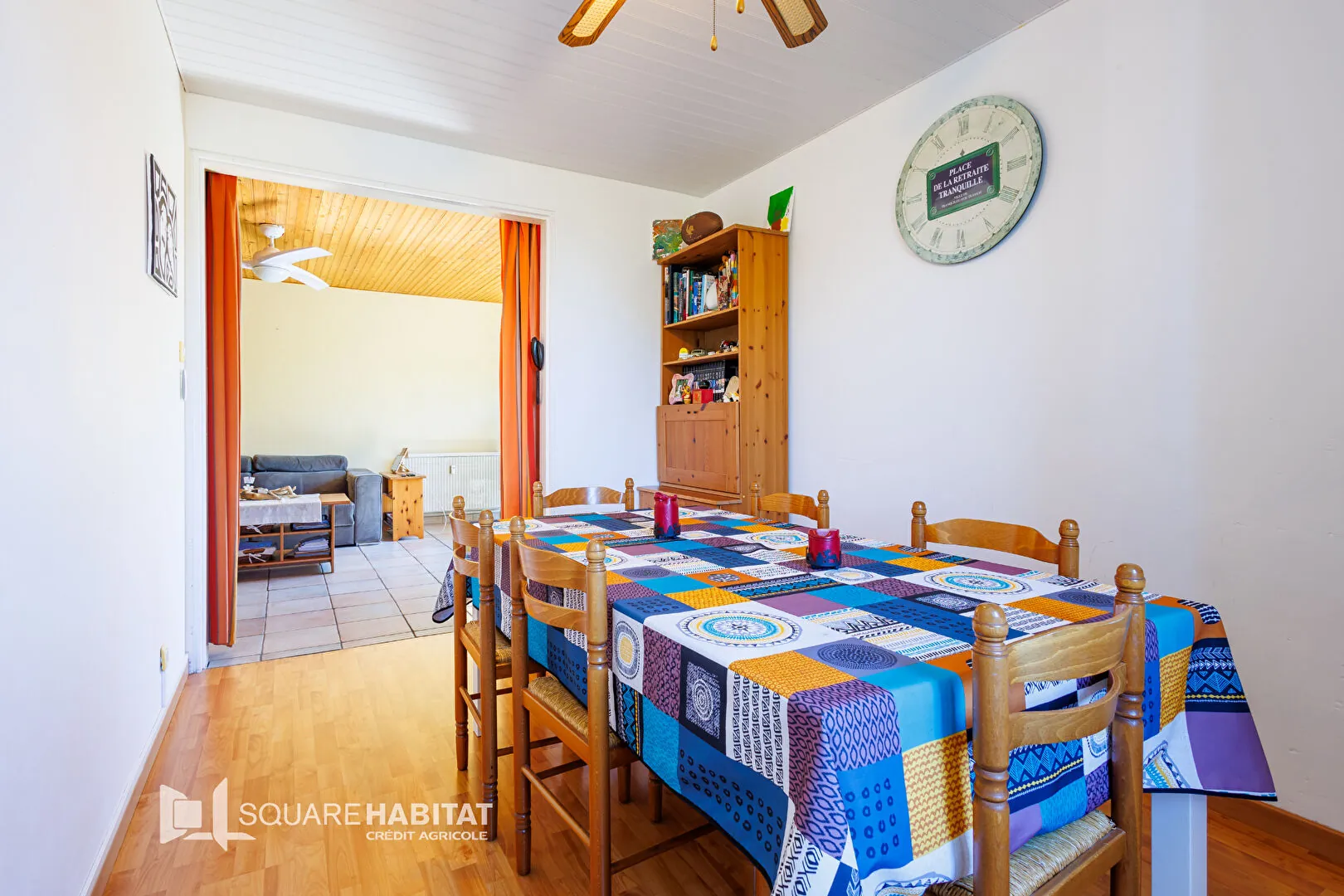 Appartement rénové 4 pièces à Carpentras, dernier étage, cave, garanties incluses 