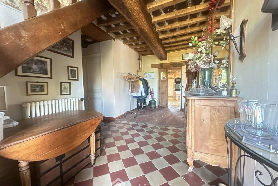 Belle propriété de plain-pied de 270m² à Montigny-sous-Marle 