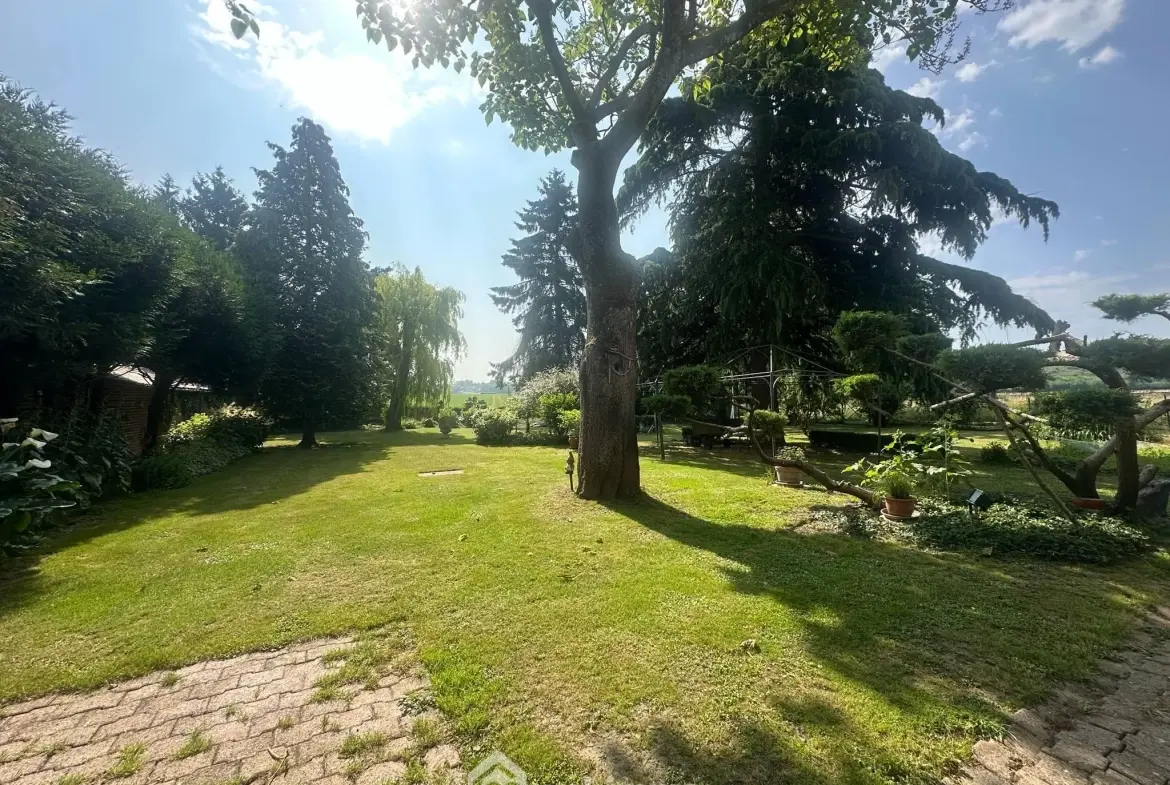 Belle propriété de plain-pied de 270m² à Montigny-sous-Marle 