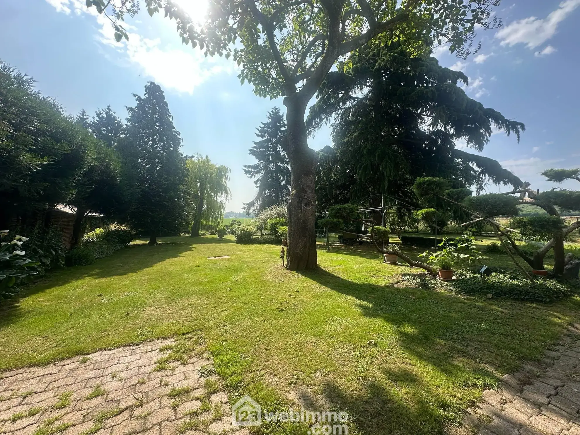 Belle propriété de plain-pied de 270m² à Montigny-sous-Marle 