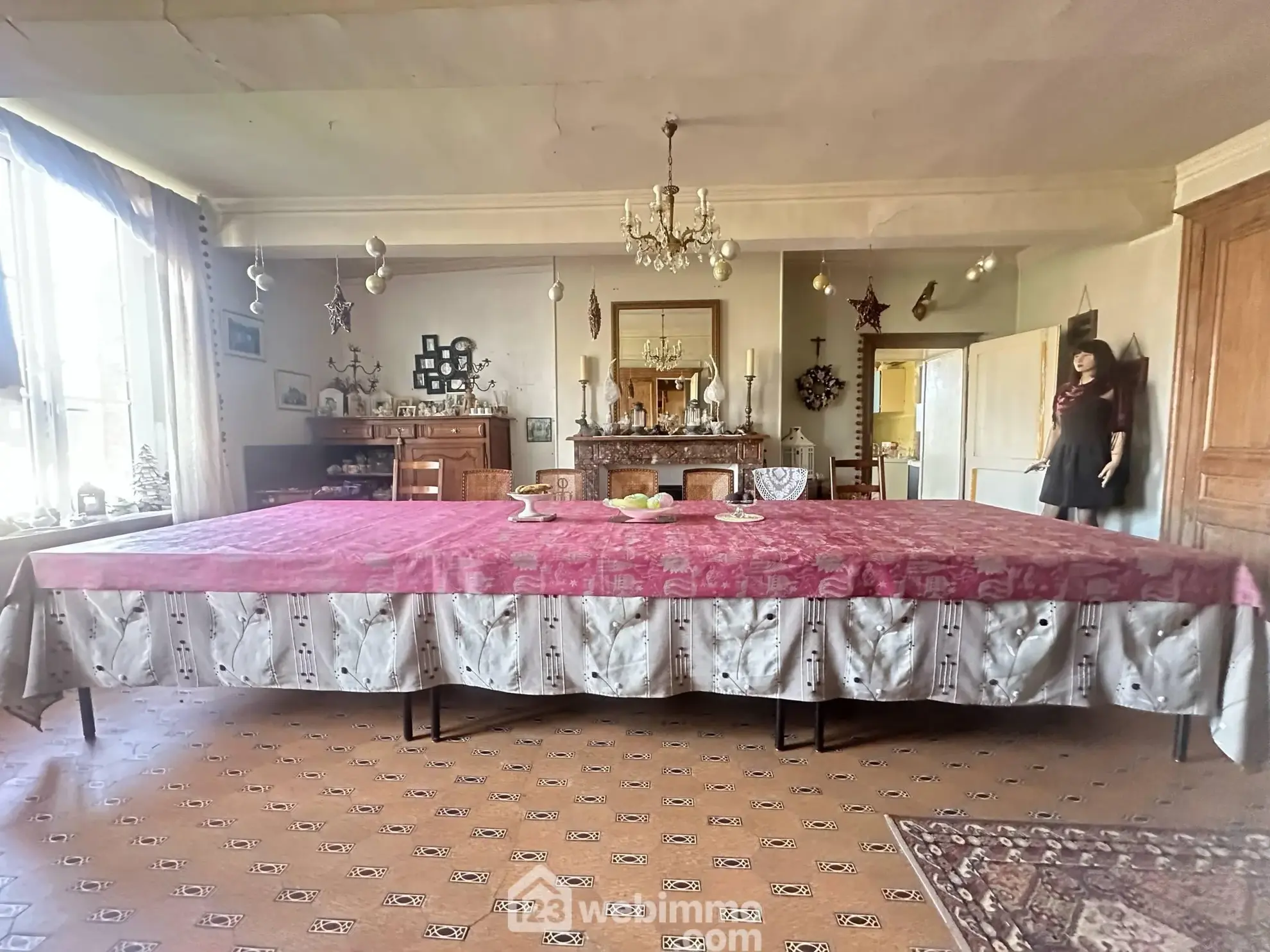 Belle propriété de plain-pied de 270m² à Montigny-sous-Marle 