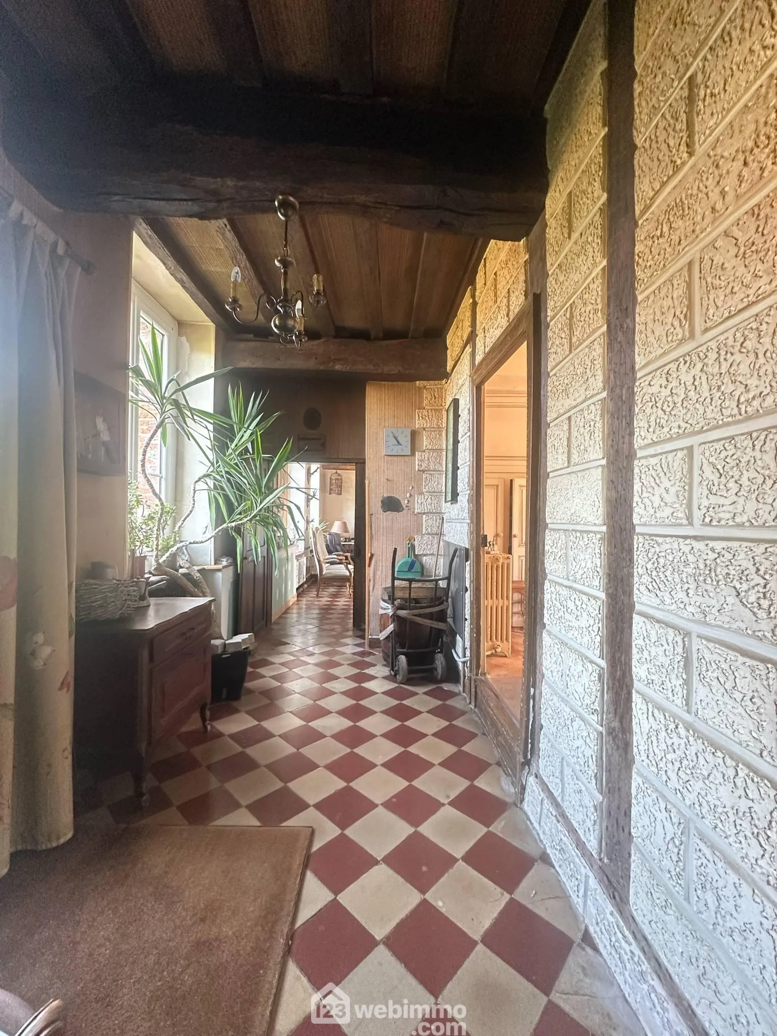 Belle propriété de plain-pied de 270m² à Montigny-sous-Marle 