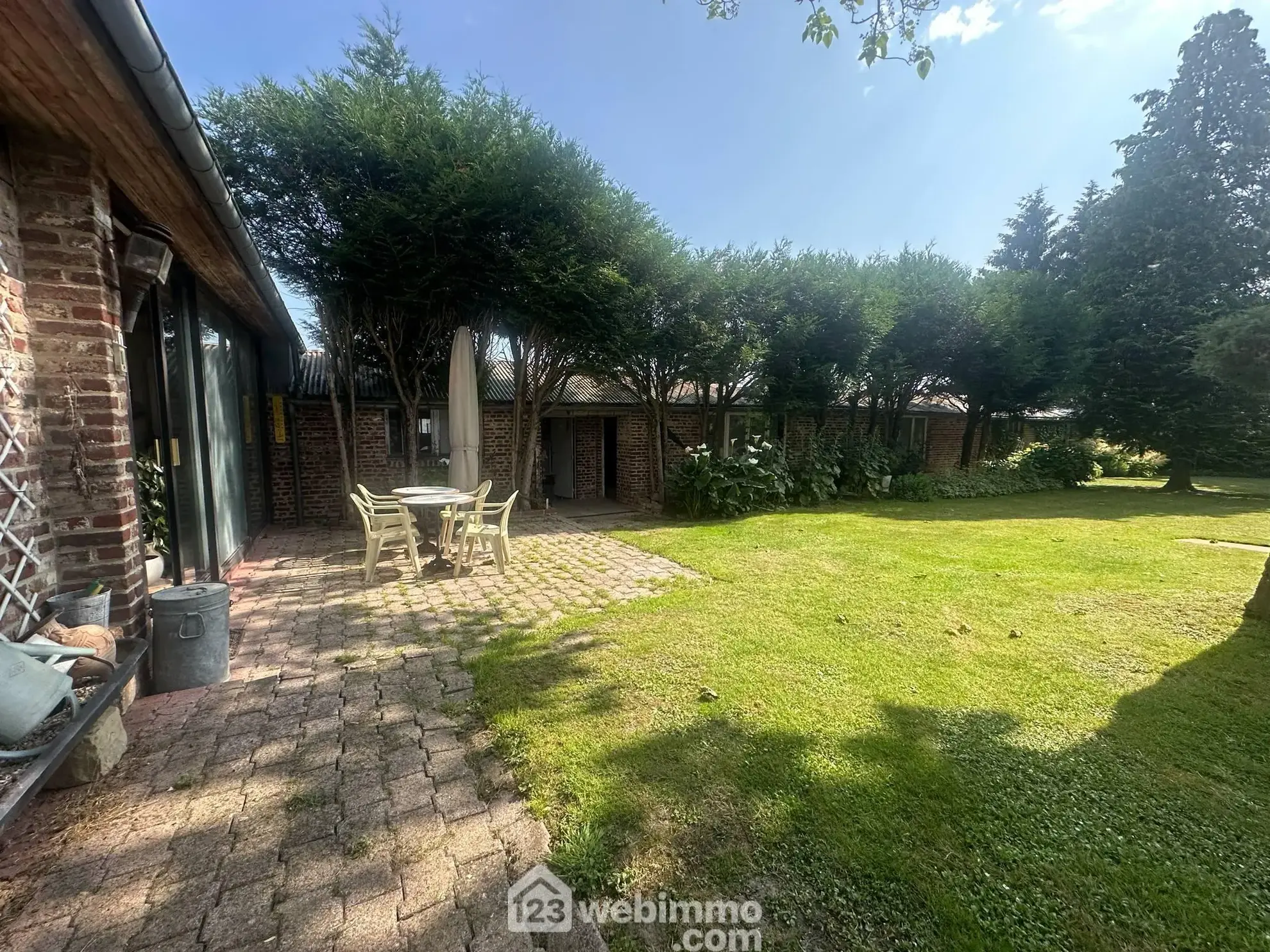 Belle propriété de plain-pied de 270m² à Montigny-sous-Marle 
