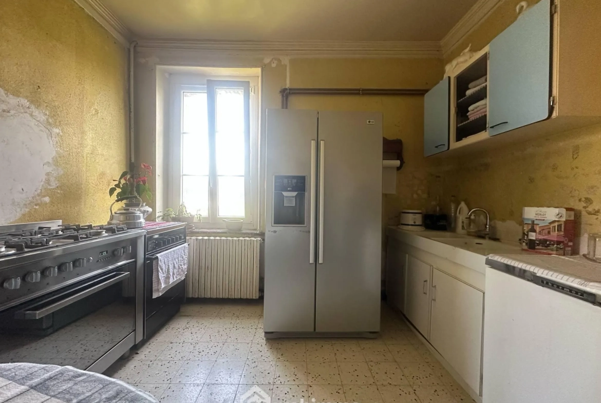 Belle propriété de plain-pied de 270m² à Montigny-sous-Marle 
