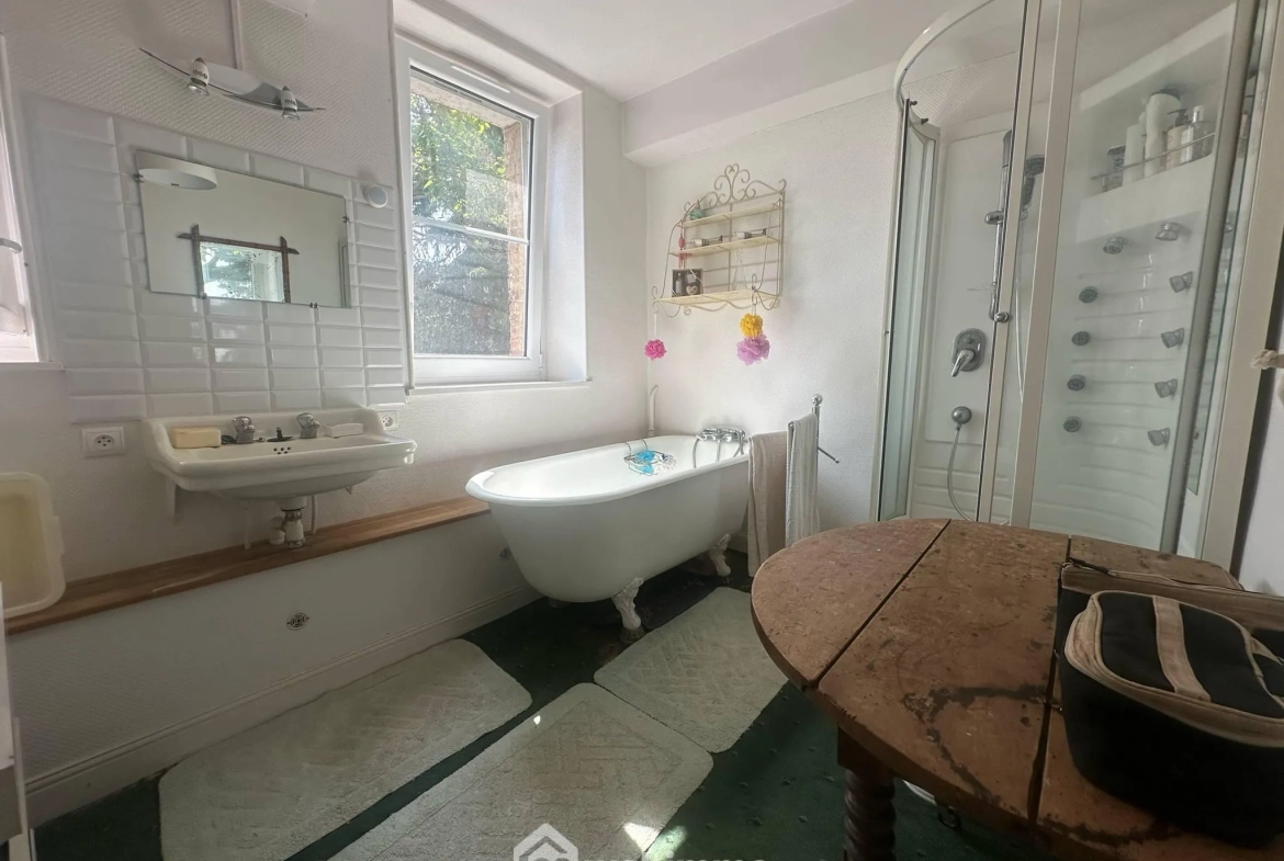 Belle propriété de plain-pied de 270m² à Montigny-sous-Marle 