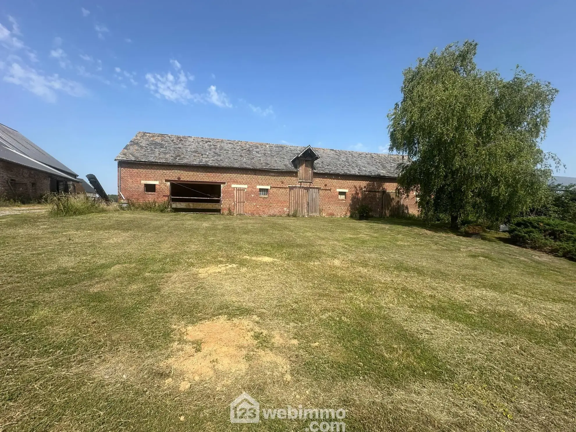 Belle propriété de plain-pied de 270m² à Montigny-sous-Marle 