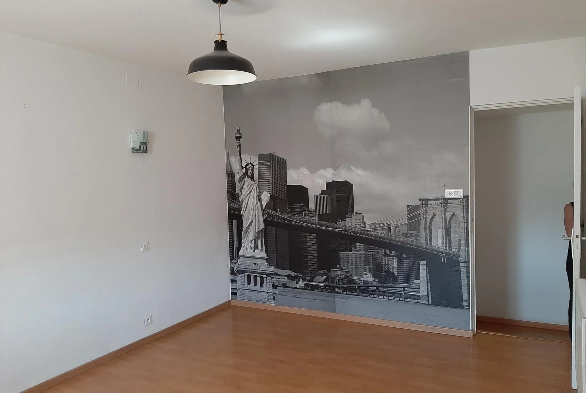 Immeuble de rapport à vendre à Lepanges-sur-Vologne avec grands appartements et local commercial 