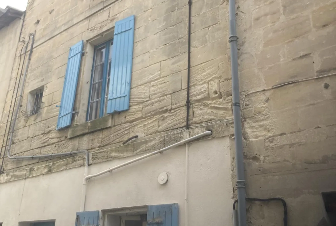 Maison à rénover à Beaucaire avec terrasse et dépendances - Prix 115 000 € 