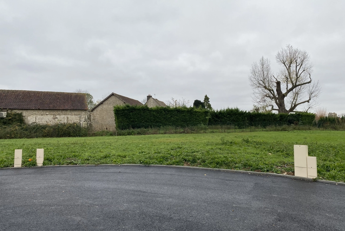 Terrains viabilisés à Houdan 78 pour maisons individuelles de 850 à 900 m² 
